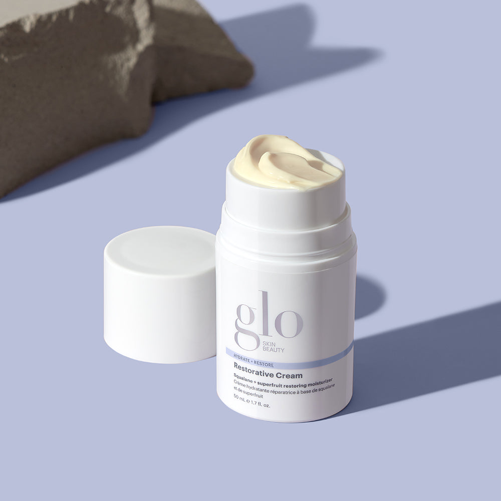 glo SKIN BEAUTY HYDRATE + RESTORE Restorative Cream Squalane + superfruit restoring moisturizer 50 mL e 1.7 fl. oz.