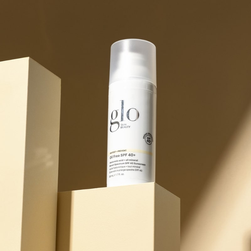 glo SKIN BEAUTY — PROTECT + PREVENT;Oil Free SPF 40+;Hyaluronic acid + all mineral;Broad spectrum SPF 40;50ml e 1.7 fl. oz.